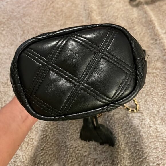 Tory Burch Black Fleming Soft Mini Quilted Bucket Bag - Picture 5 of 6